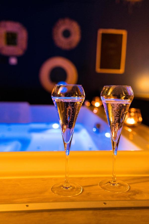 La Parenthese Envoutee Aparthotel Amiens Buitenkant foto