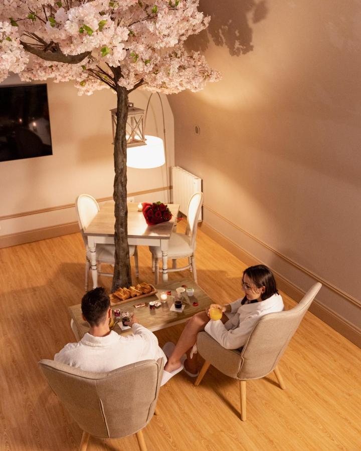 La Parenthese Envoutee Aparthotel Amiens Buitenkant foto