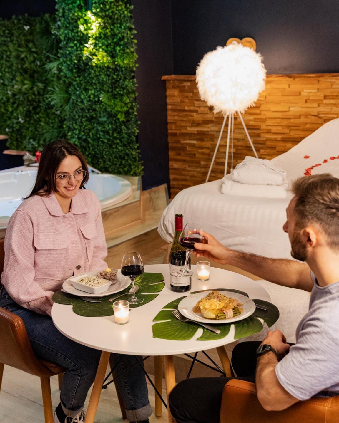 La Parenthese Envoutee Aparthotel Amiens Buitenkant foto